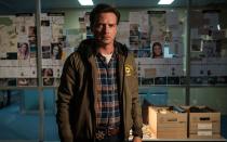 Mike (Aden Young, Bild) und sein Nachbar Leo (Sam Trammell) wirken wie normale Familienväter. Doch als ein Teenager grausam ermordet wird, zeigt sich das genaue Gegenteil: Welcher der beiden Männer sich als Serienkiller entpuppt, löst ab 14. April die australische Thriller-Serie "Reckoning" bei Sony AXN auf.