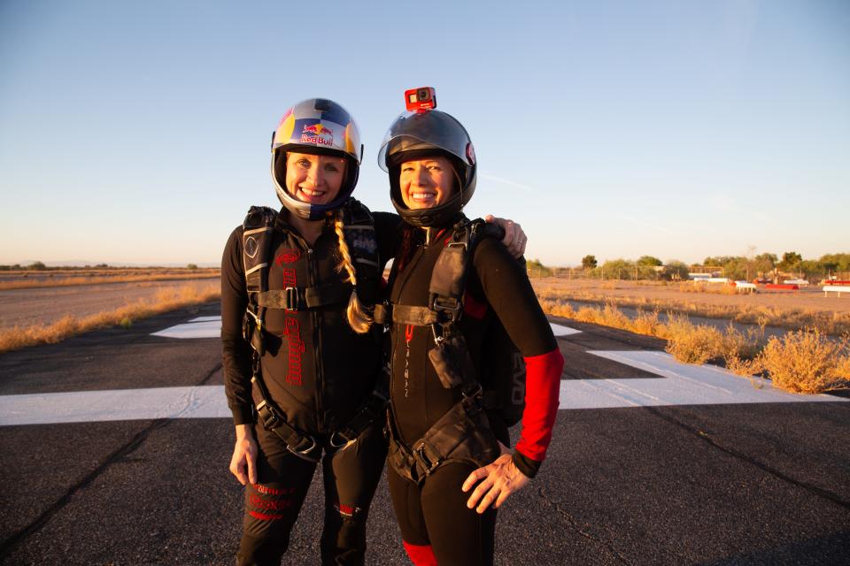 Professional skydivers Sara Curtis and Amy Chmelecki, who were instrumental in securing the all-women 65-way world record set in 2016, are leading Project 19.