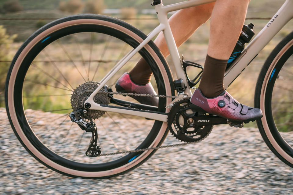 The Shimano RX8 gravel shoe in limited 
