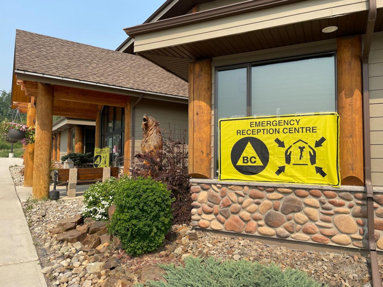 An emergency reception centre in Chetwynd, B.C., during the 2023 wildfire season. (Nicole Oud/CBC - image credit)