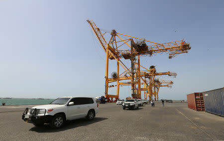 FILE PHOTO: A convoy of vehicles transporting U.N. envoy to Yemen Martin Griffiths drive during a visit to the Red Sea port of Hodeidah, Yemen November 23, 2018. Picture taken November 23, 2018. REUTERS/Abduljabbar Zeyad/File Photo