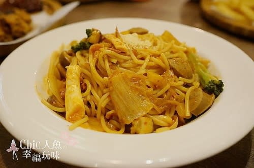 【東區美食】胖東西廚房Cool Zi Kitchen。壹週刊推薦～超可愛店狗坐檯－物超所值聚餐首選餐廳（含Menu）報人魚之友贈飲料！！