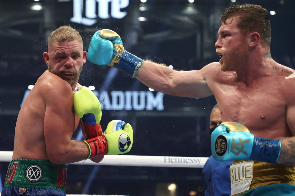 <p>Canelo Alvarez beat Billy Joe Saunders in Arlington, Texas</p> (Getty Images)