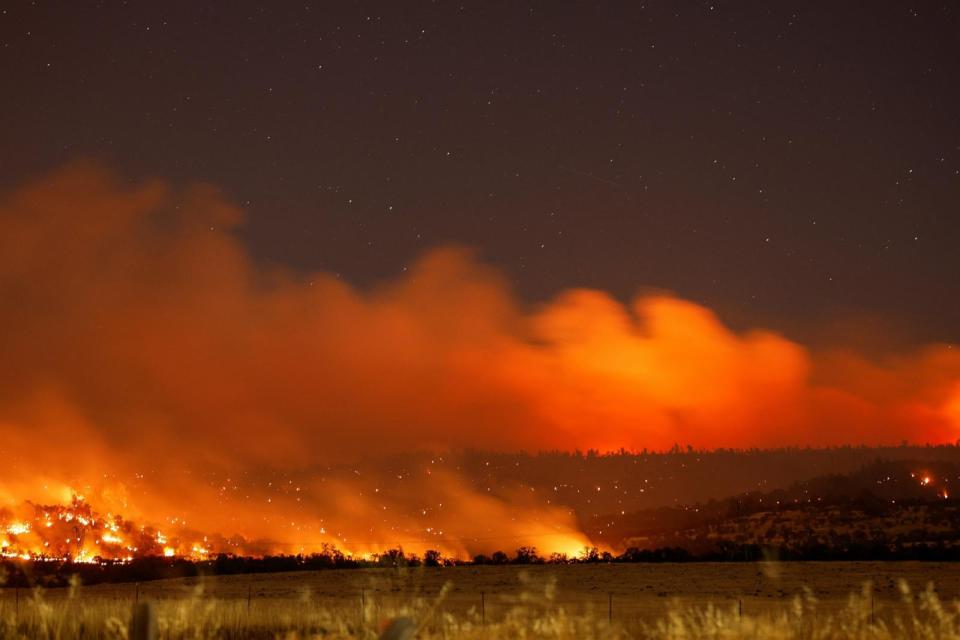 PHOTO: Smoke and flame rise from Park Fire burning near Chico, California, July 25, 2024. (Fred Greaves/Reuters)