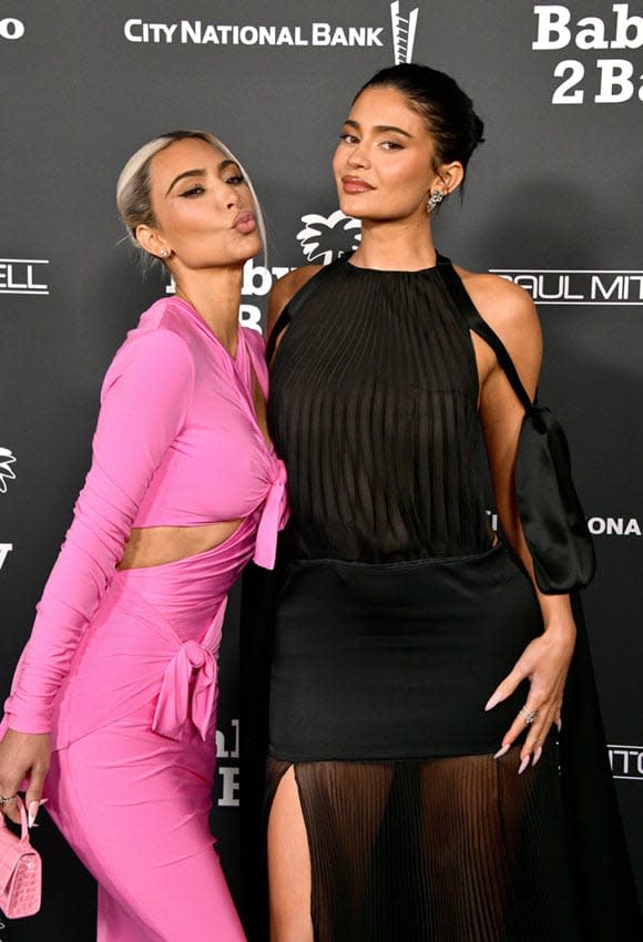 kylie-jenner-kim-2