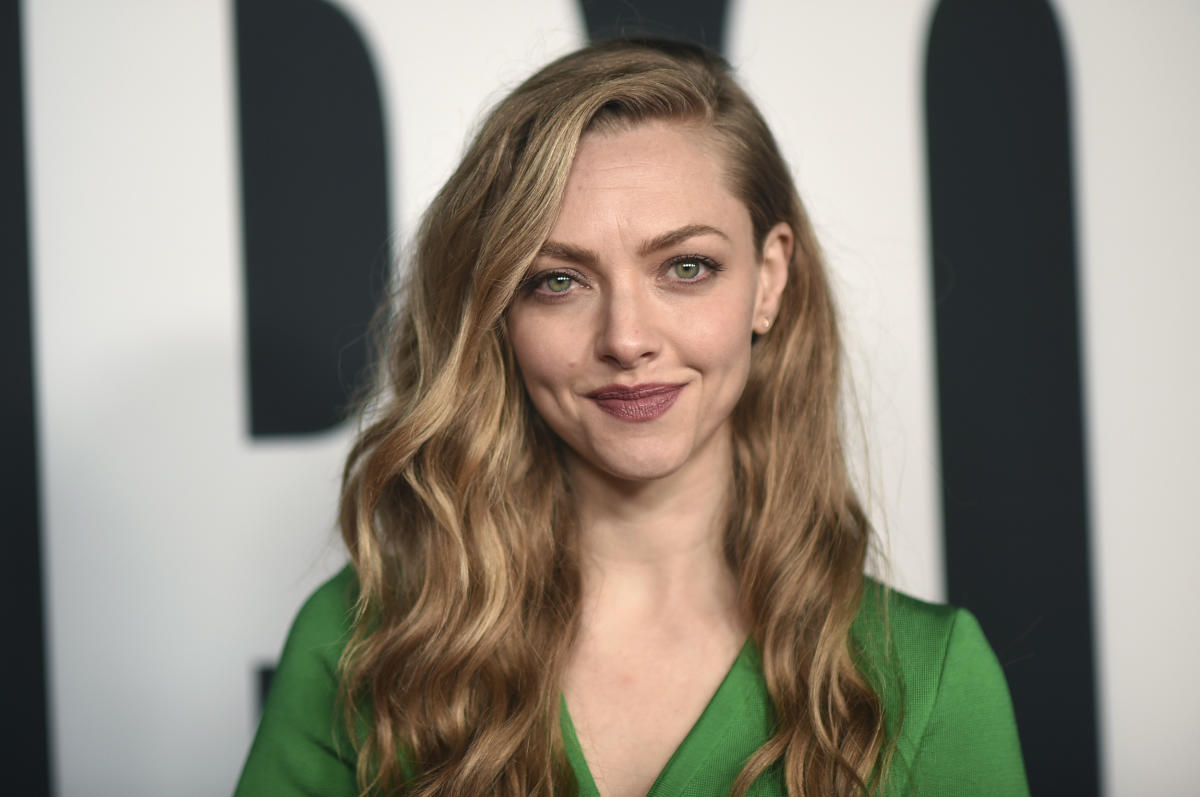 1200px x 797px - Amanda Seyfried Got Creeped Out by Boys Asking About 'Mean Girls' Weather  Report: 'It Was Just Gross'