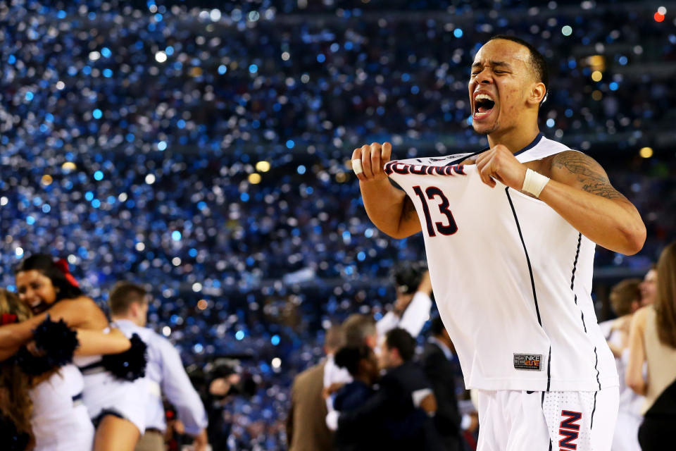 Shabazz Napier cries in UConn jersey as confetti rains down