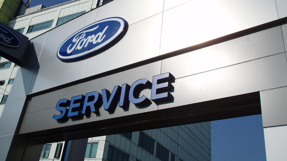 Ford為全受風災影響Ford車主提供免費拖吊至同縣市Ford服務廠；享有零件保固與零件、工資8折優惠；完修後提供車主為期一年的免費健診。（圖片來源/ Ford）