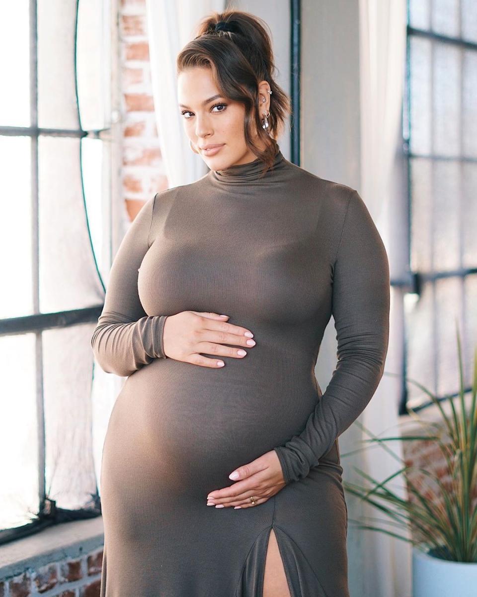беременные с огромной грудью фото 50