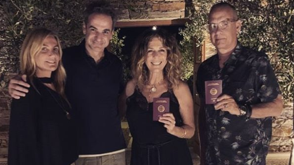 Tom Hanks y Rita Wilson junto al primer ministro de Grecia y su esposa