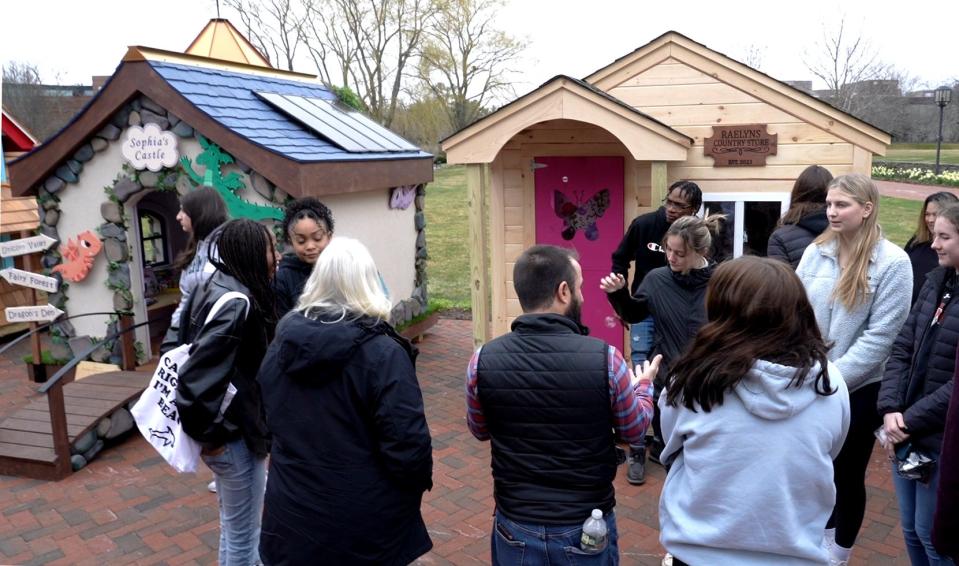  In the last seven years, Project Playhouse, a branch of Rosemary’s Wish Kids, has built 32 playhouses for area children between the ages of 3 and 7 with life-threatening illnesses.
