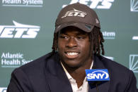 New York Jets offensive tackle Olu Fashanu addresses members of the media at the team's training facility in Florham Park, N.J. Friday, April 26, 2024. Fashanu, a Penn State offensive tackle, was selected at No. 11 overall by New York after the Jets traded down one spot Thursday night. (AP Photo/Craig Ruttle)