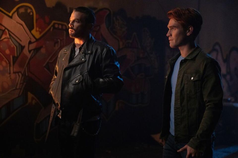 Skeet Ulrich and KJ Apa | Jack Rowand/The CW