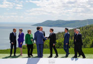 <p>European Council President Donald Tusk, Britain’s Prime Minister Theresa May, Germany’s Chancellor Angela Merkel, President Donald Trump, Canada’s Prime Minister Justin Trudeau, France’s President Emmanuel Macron, Japan’s Prime Minister Shinzo Abe, Italy’s Prime Minister Giuseppe Conte and European Commission President Jean-Claude Juncker pose for a family photo at the G7 Summit in the Charlevoix city of La Malbaie, Quebec, Canada, June 8, 2018. (Photo: Yves Herman/Reuters) </p>