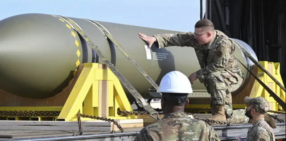 美軍GBU-57 反掩體炸彈。   圖：密蘇里州懷特曼空軍基地臉書