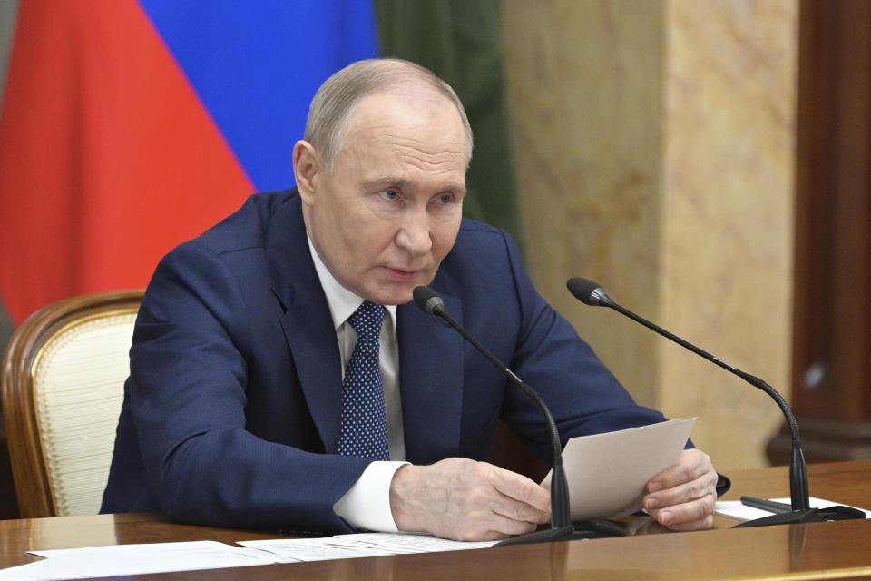 俄羅斯總統普丁（Vladimir Putin）（圖）自俄軍2022年入侵烏克蘭以來就多次提及核武，今年2月還警告核戰風險「確實」存在，如今下令舉行核武演習。（美聯社）
