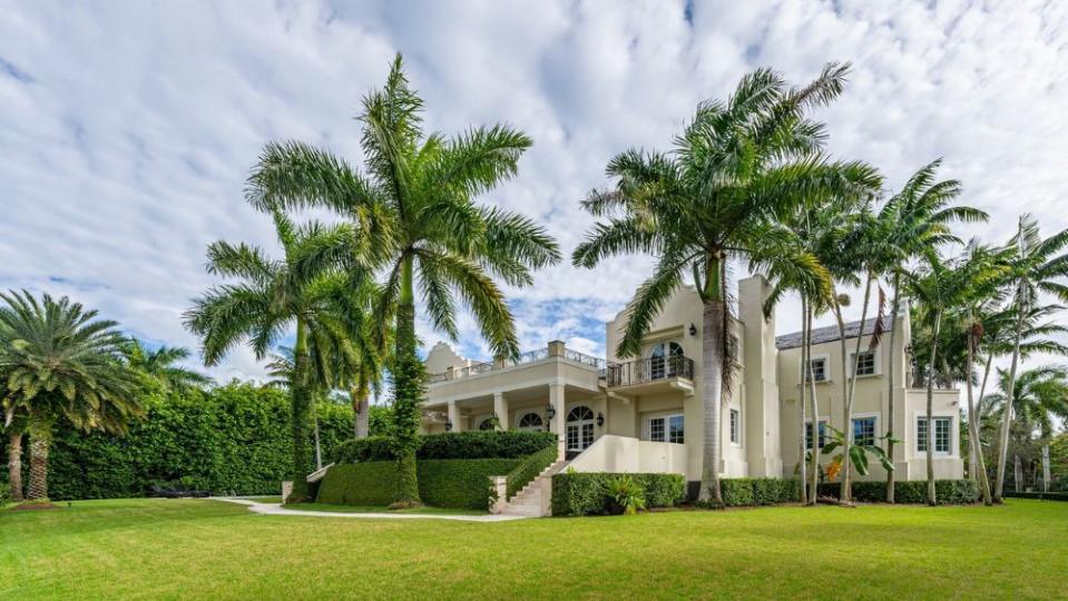 A Coral Gables estate lists for .3 million. - Credit: The Jills Zeder Group/1 Oak Studios