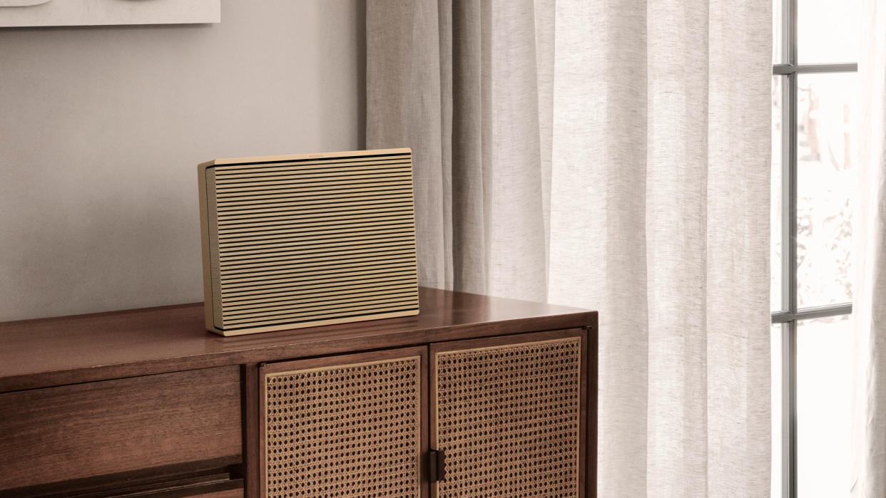  Bang and olufsen modern speaker. 