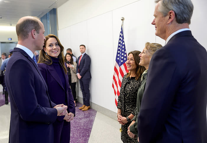 Los príncipes de Gales con el Gobernador de Massachusetts