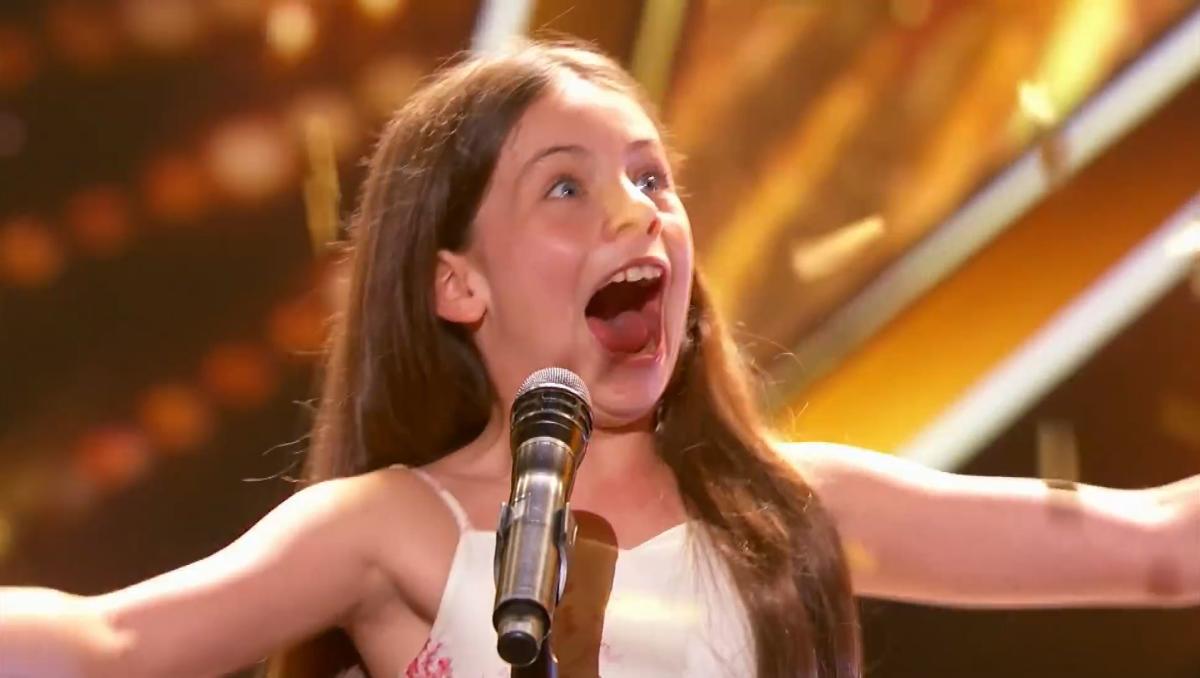 10 Year Old AGT Opera Singer Gets the Golden Buzzer From Jay Leno