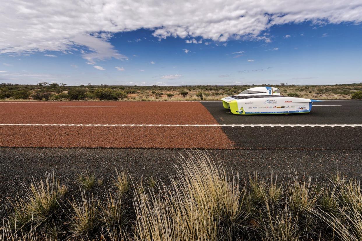 The Punch Powertrain Solar Team car from Belgium competes in the 2017 World Solar Challenge near Kulgera, Australia. <a href="https://newsroom.ap.org/detail/AustraliaSolarChallenge/764354ea9fa74bda97395a712c96830a/photo" rel="nofollow noopener" target="_blank" data-ylk="slk:AP Photo/Geert Vanden Wijngaert;elm:context_link;itc:0;sec:content-canvas" class="link ">AP Photo/Geert Vanden Wijngaert</a>