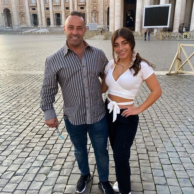 Milania and Gia Giudice reunite with dad Joe in Italy