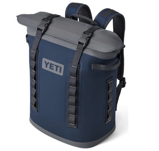 8) YETI Hopper M20 Backpack Cooler