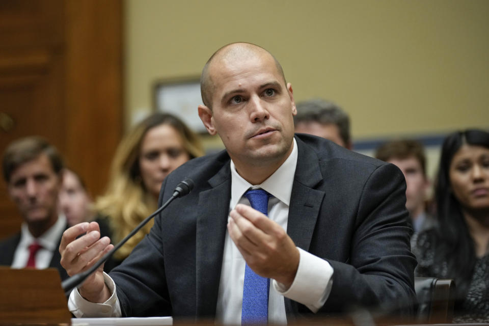 Ryan Graves, executive director of Americans for Safe Aerospace, testifies on July 26, 2023.  (Drew Angerer / Getty Images)