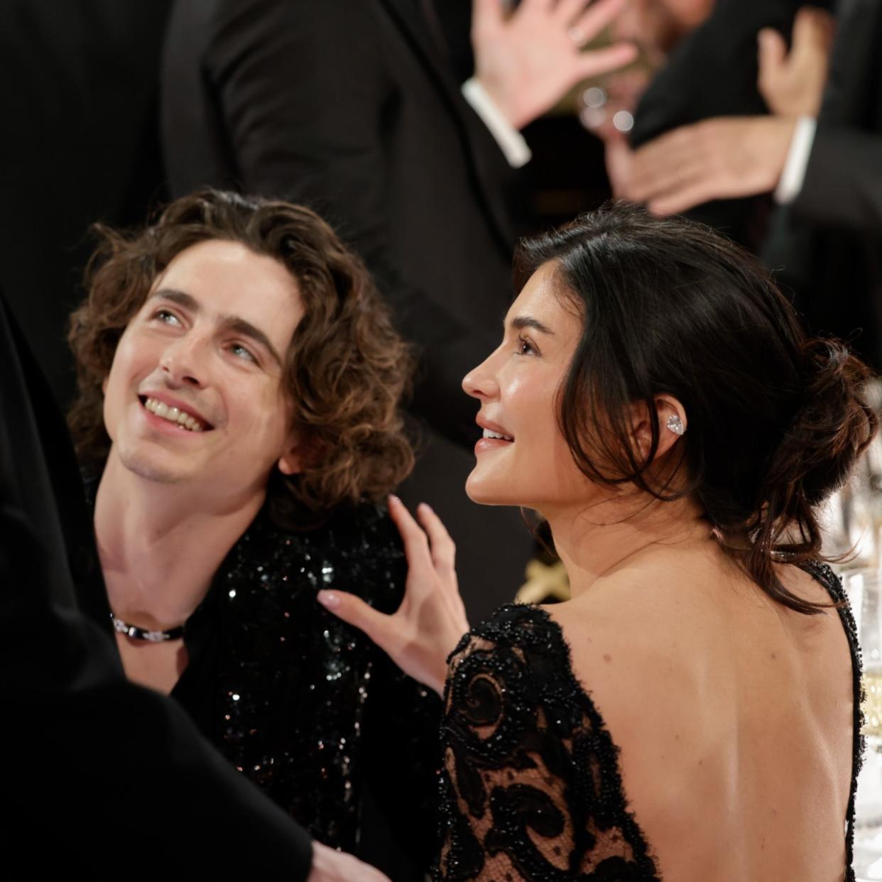  Kylie Jenner and Timothee Chalamet at the 2024 Golden Globes. 