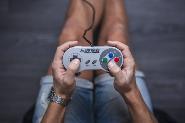 SNES Party lets you play classic ROMs with friends online