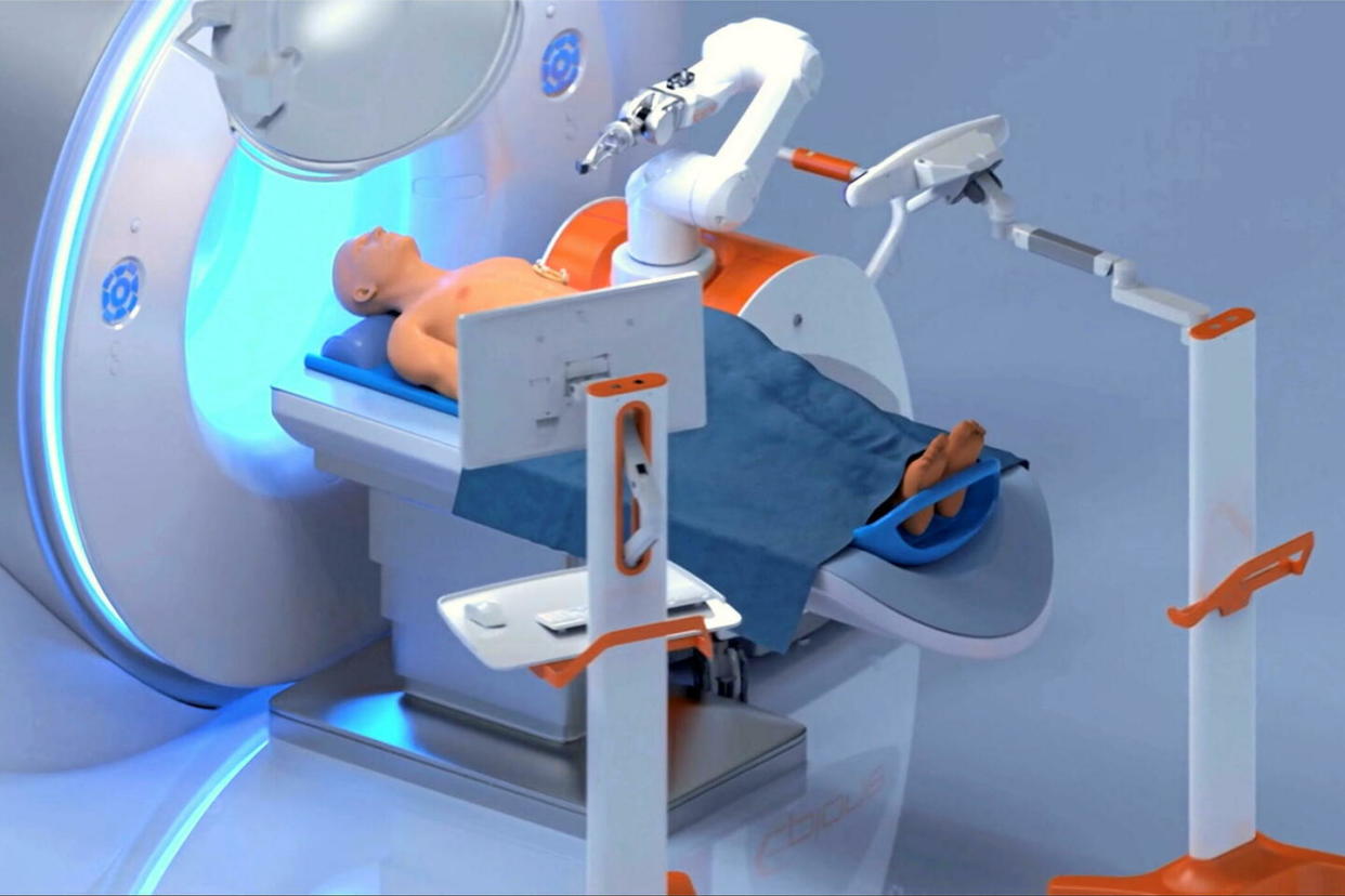 Le robot Epione a déjà permis d'opérer plus de 400 patients atteints d'un cancer.  - Credit:Quantum Surgical