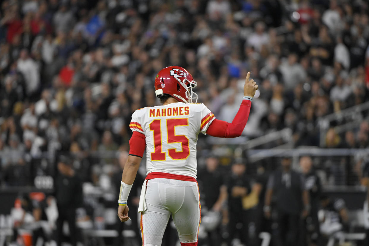 Kansas City Chiefs quarterback Patrick Mahomes (15) had a big night in a win over the Raiders. (AP Photo/David Becker)