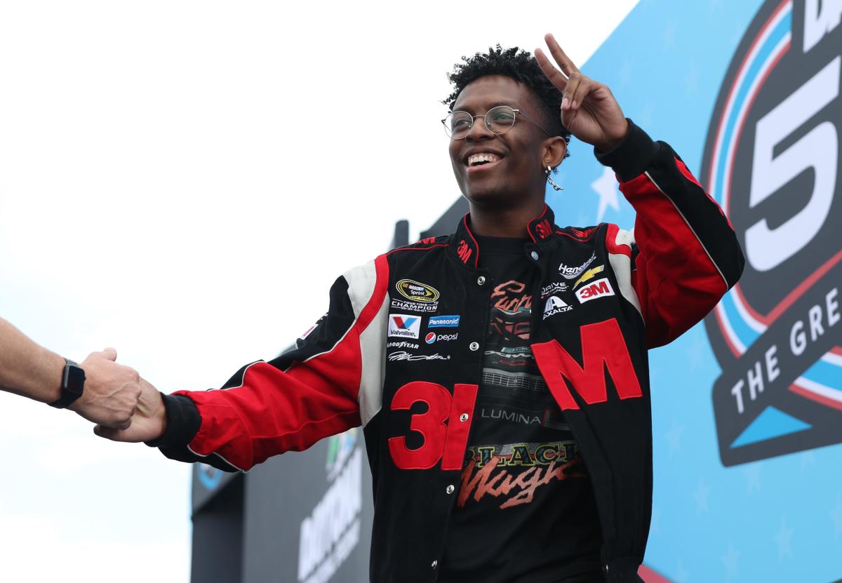 Country newbie Breland performs the national anthem at the Daytona 500