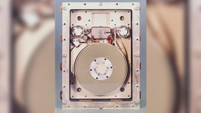 Magnetofon na palubě Mariner 4 byl ve skutečnosti náhradní díl, který nebyl určen k použití.  - Dan Goods/NASA/JPL-Caltech
