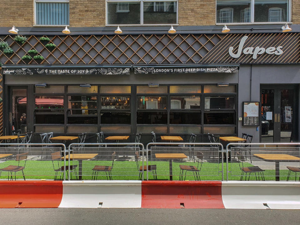 Japes restaurant in Soho has made use of spaces outside to allow customers to maintain social distance when dinning in an attempt to curb the spread of coronavirus. (Photo by Dave Rushen / SOPA Images/Sipa USA)