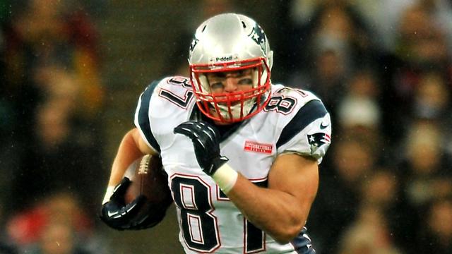 Tom Brady to Rob Gronkowski connection helps Buccaneers turn