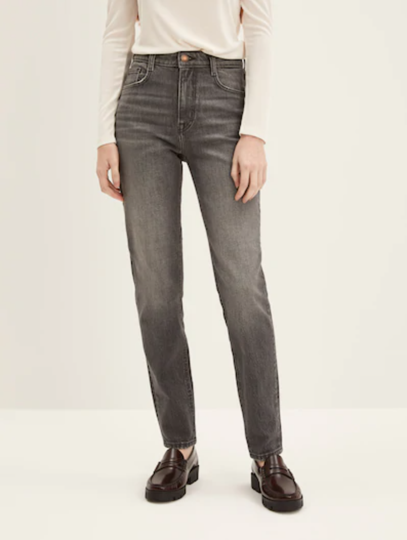 The Kim Comfort Slim Jean. Image via Frank and Oak.