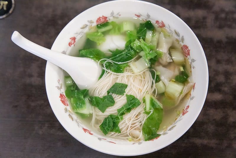 高雄左營｜菜市仔嬤 左營汾陽餛飩