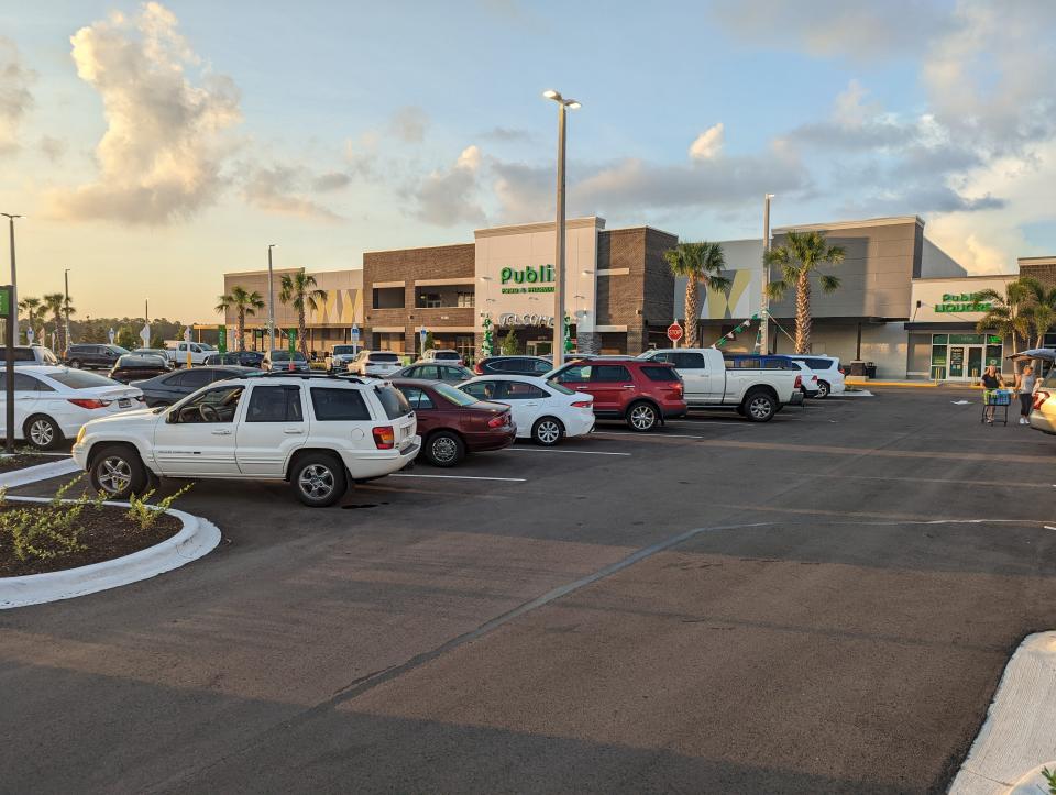 The new White Eagle Publix in Bradenton is 48,387 square feet.