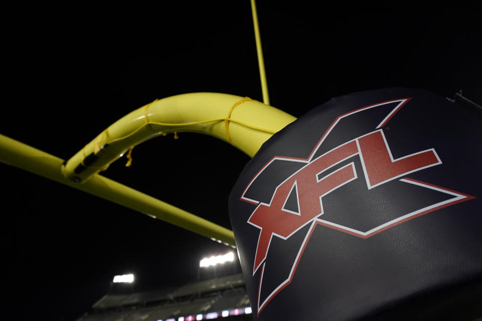 CFL logo on the goal post.