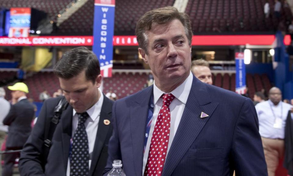 Paul Manafort, Donald Trump’s campaign chairman, walks around the convention floor before the opening session of the Republican National Convention in Cleveland in 2016.