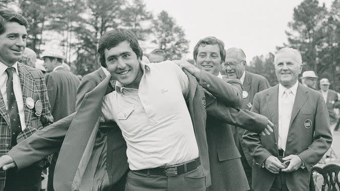 Ballesteros Zoeller Severiano Ballesteros, winner of the 1980 Masters title at the Augusta National Golf Club, receives the Green Coat from last year's winner, Fuzzy ZoellerMASTERS BALLESTEROS 1980, AUGUSTA, USA.