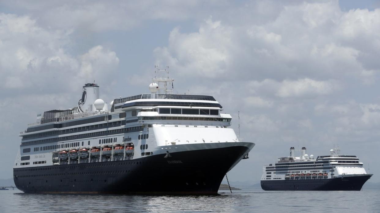 Das Kreuzfahrtschiff «Zaandam» steht vor der Küste von Panama.