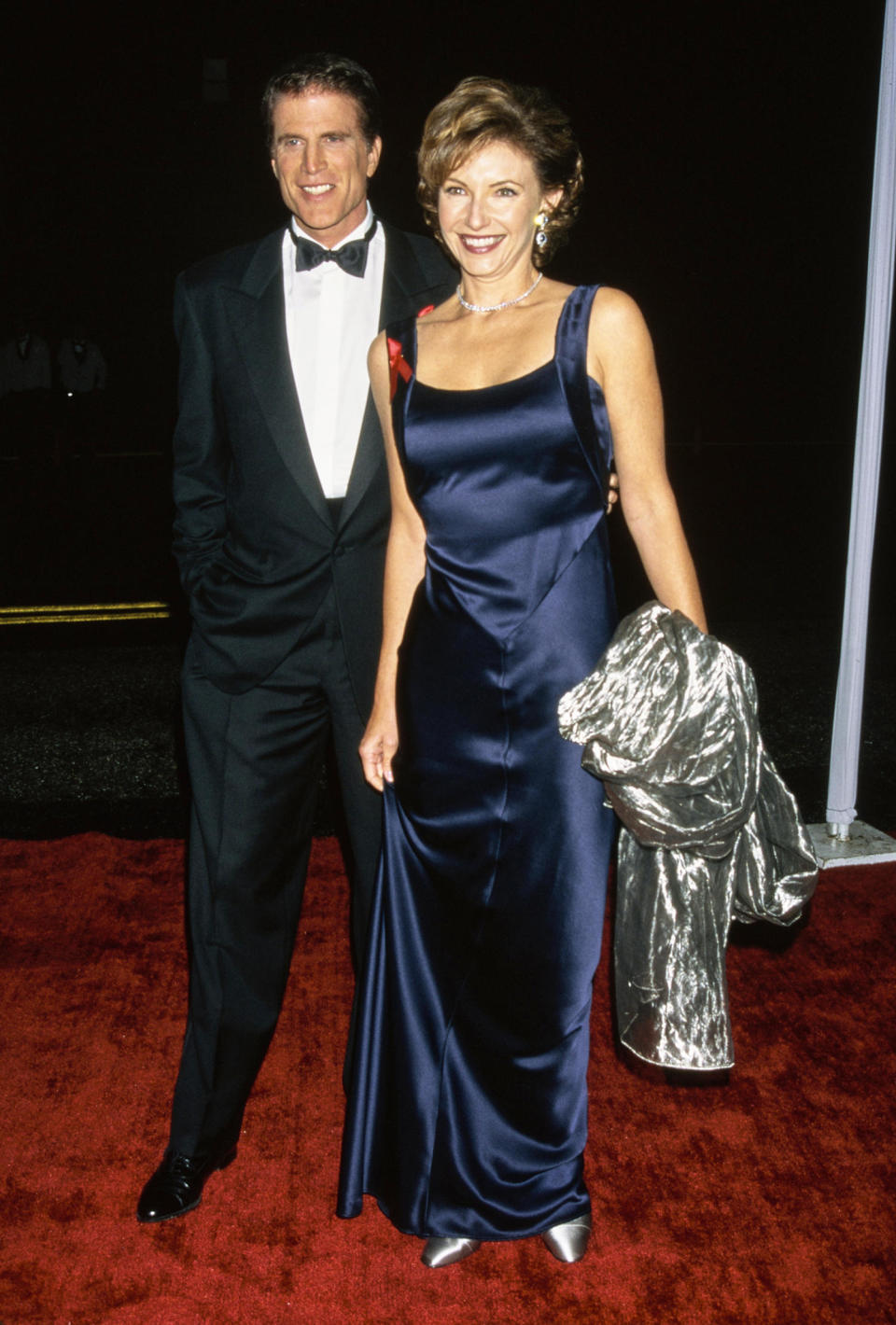 Ted Danson and Mary Steenburgen at 1997 People's Choice Awards. (Vinnie Zuffante / Getty Images)