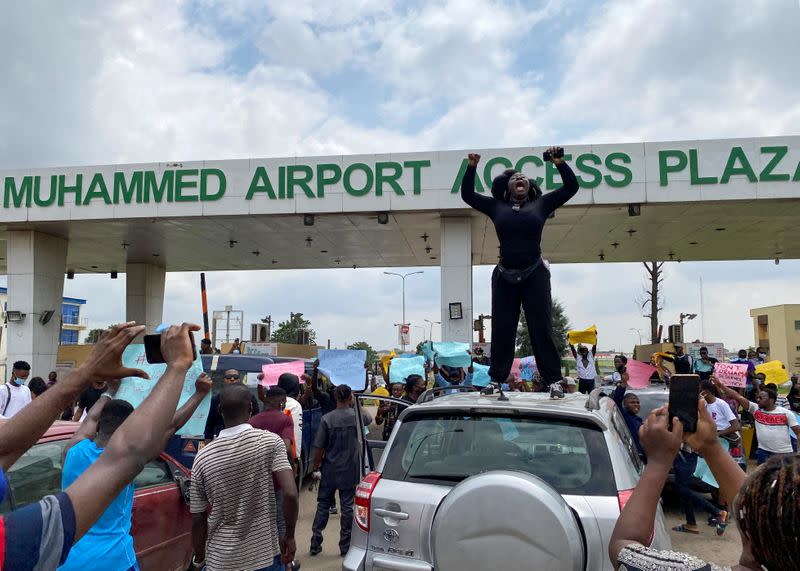 Demonstrators protest over alleged police brutality in Lagos