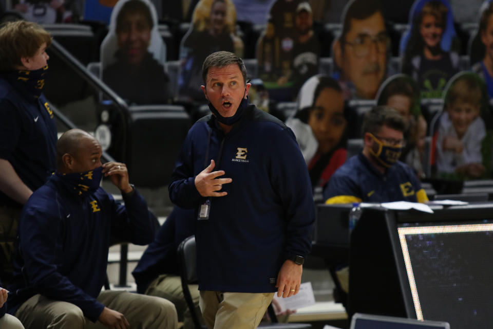 SPARTANBURG, SC - FEBRUARY 01: Jason Shay head coach of ETSU during a college basketball game between the East Tennessee State Buccaneers and the Wofford Terriers on February 1, 2021, at Jerry Richardson Indoor Stadium in Spartanburg, S.C. (Photo by John Byrum/Icon Sportswire via Getty Images)