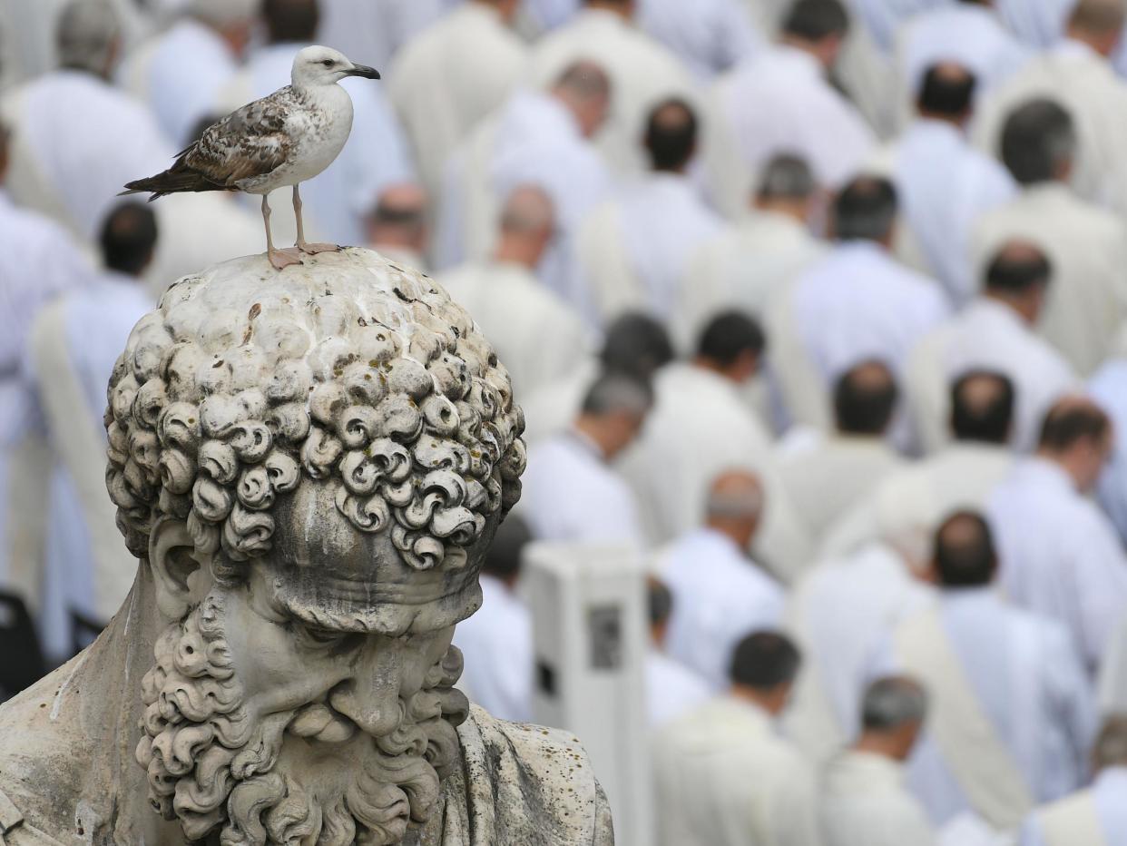 If some mayors promise a chicken in every pot, Rome’s have delivered a gull atop every rubbish bin: Getty