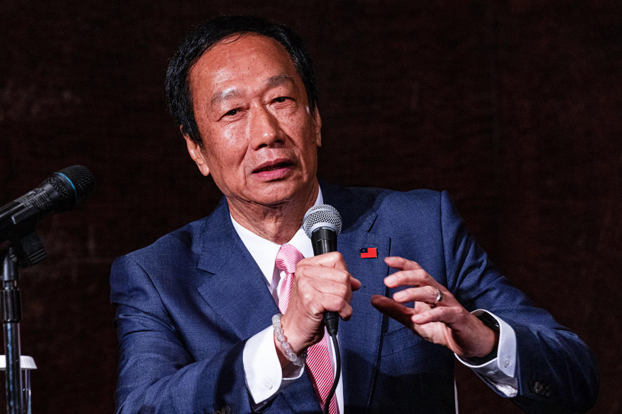 Taiwan’s main opposition parties have filed individual bids to unseat the ruling Democratic Progressive Party as the billionaire founder of Apple supplier Foxconn dropped out of the presidential race hours before the nomination deadline last Friday. (Annabelle Chih / Getty Images)