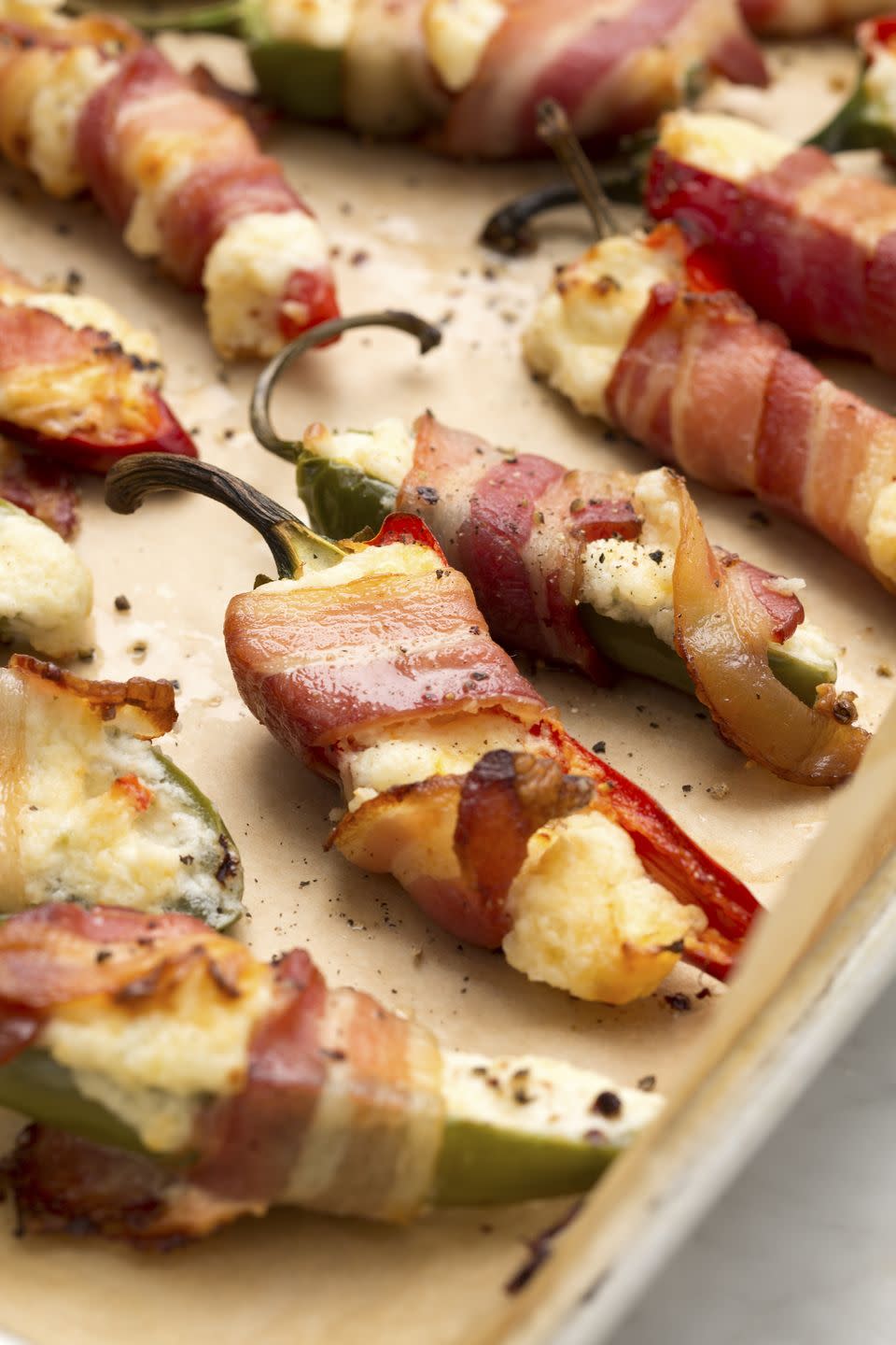 bacon wrapped jalapeño poppers