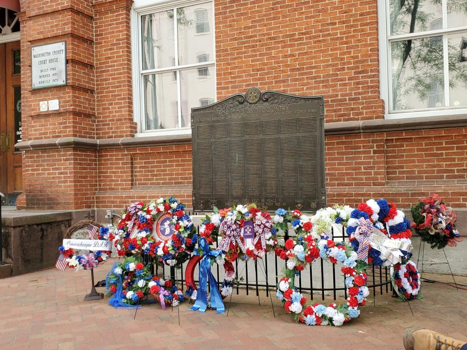 Wreaths were placed at the Washington County Circuit Courthouse during the Memorial Day ceremony in 2023.